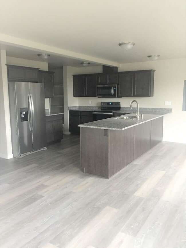 1021 Newell St in Bellingham, WA - Building Photo - Building Photo