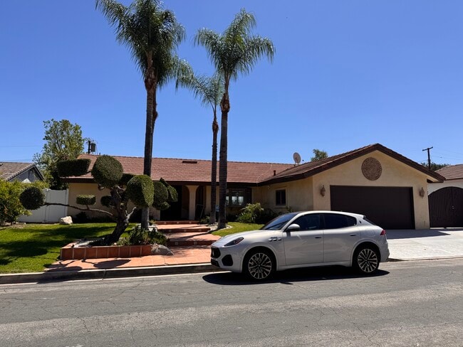 property at 22376 Algunas Rd
