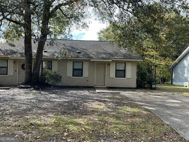 property at 155 E Lakemont Dr