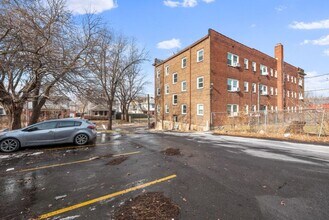 FENWICK in Kansas City, MO - Building Photo - Building Photo