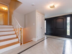 40 Lantern Rd in Belmont, MA - Building Photo - Building Photo