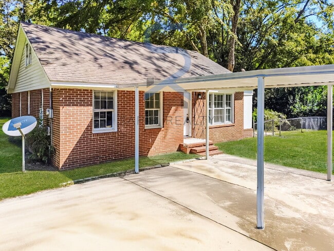 property at 2675 Bonnie Ave