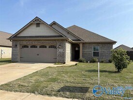 105 Missouri Dr in Madison, AL - Building Photo