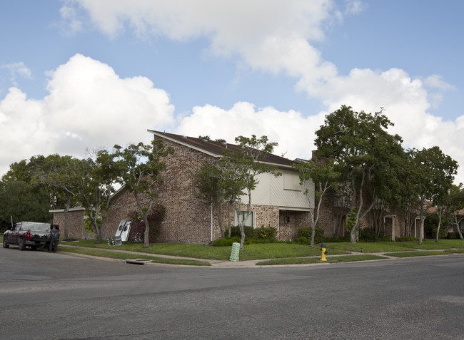 6513 Long Meadow Dr in Corpus Christi, TX - Building Photo - Building Photo