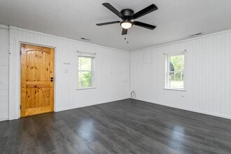 3480 E Ketterer Rd in Columbia, MO - Building Photo - Building Photo