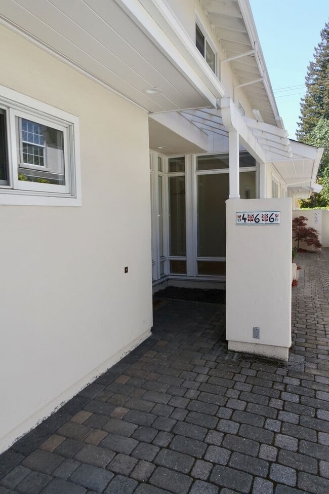 466 Tyndall St in Los Altos, CA - Building Photo - Building Photo