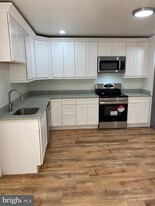 105 N Loudoun St in Winchester, VA - Building Photo