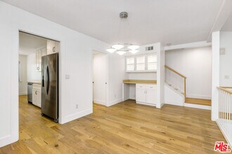 13107 Mindanao Wy in Marina Del Rey, CA - Building Photo - Building Photo