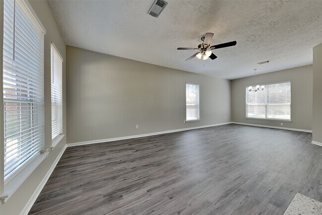 25814 Richards Rd in Spring, TX - Building Photo - Building Photo