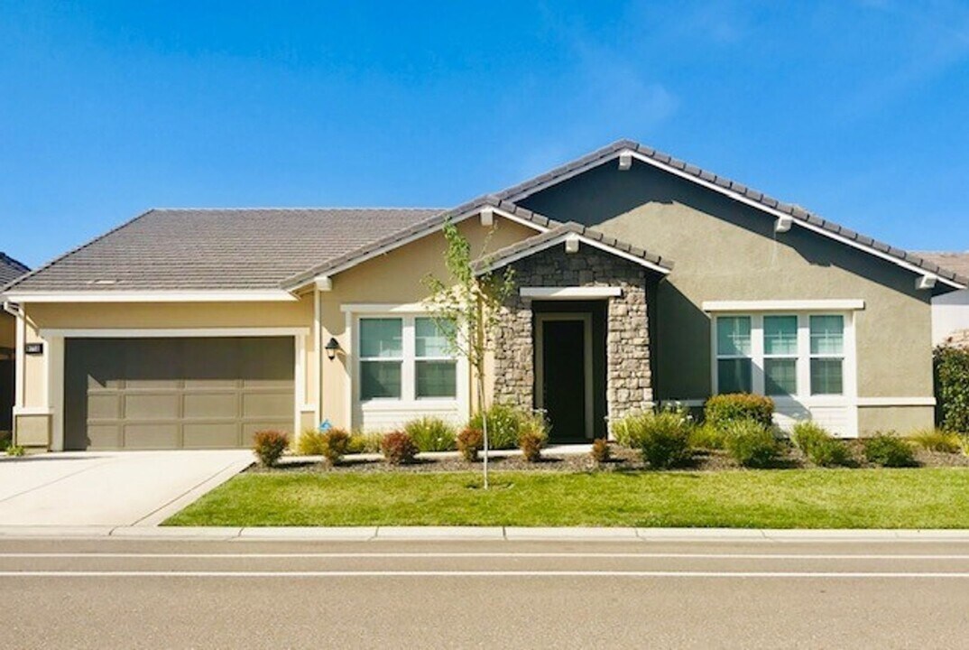 9773 Sword Dancer Dr in Roseville, CA - Building Photo