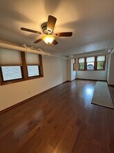 2318 W Diversey Ave, Unit Garden Apt in Chicago, IL - Building Photo - Building Photo