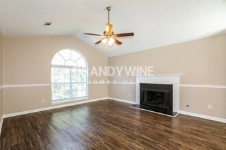 329 Mill Glen Ct in Mcdonough, GA - Building Photo - Building Photo