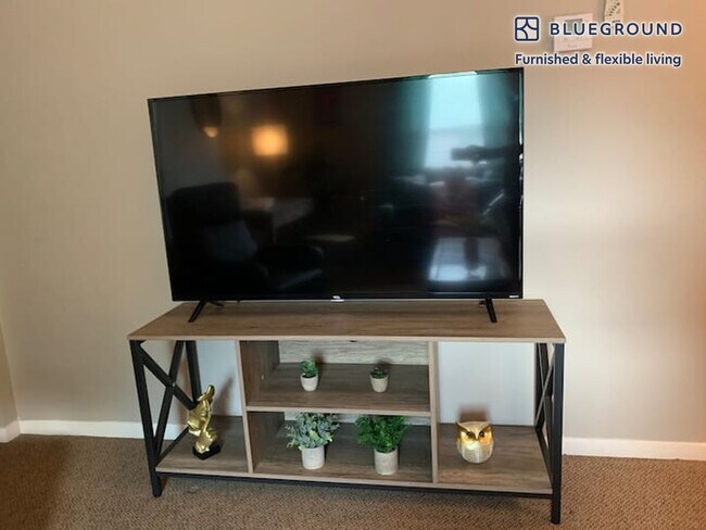 7856 Elm St-Unit -FL2-ID75 in Masury, OH - Building Photo - Building Photo