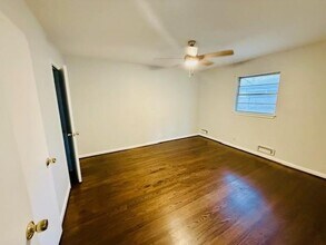 3501 Northwest Pkwy in Dallas, TX - Building Photo - Building Photo