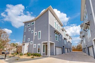 2134 Shea Rd in Dallas, TX - Building Photo