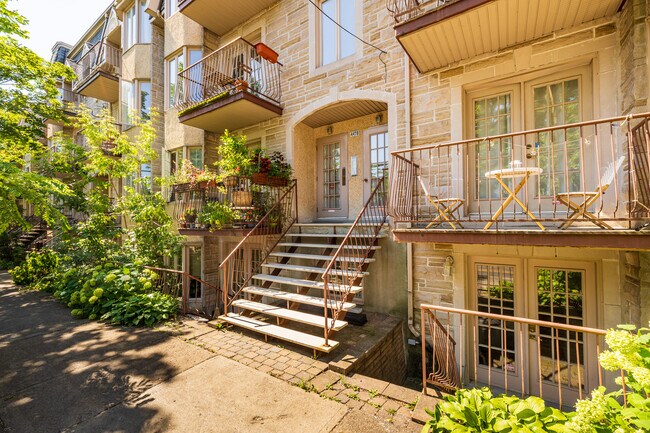 4468-4490 Laval in Montréal, QC - Building Photo - Building Photo