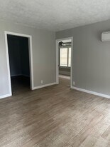 4625 Galveston St in Beaumont, TX - Building Photo