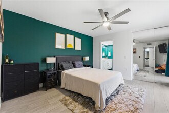 1017 10th Way in West Palm Beach, FL - Building Photo - Building Photo