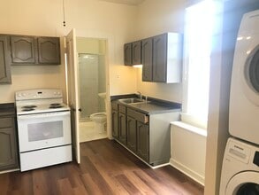 5511 Magazine St, Unit 1 in New Orleans, LA - Foto de edificio - Building Photo
