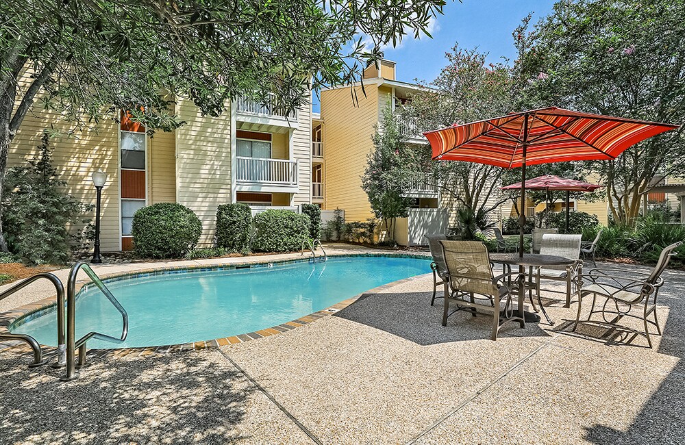Sawmill Creek in River Ridge, LA - Building Photo