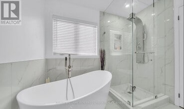 14 Andover Drive in Breslau, ON - Building Photo - Building Photo