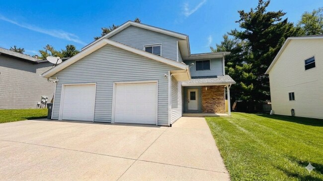431 S Village Ct