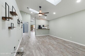 1662 Evans Dr S in Jacksonville Beach, FL - Building Photo - Building Photo