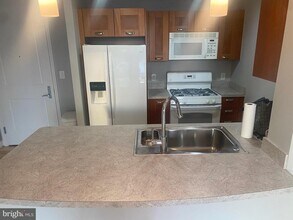 5750 Bou Ave in Rockville, MD - Building Photo - Building Photo