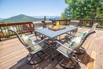 12996 Oberwald Way in Truckee, CA - Building Photo - Building Photo