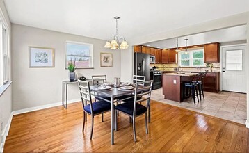 623 Douglas Ave in Elizabeth, PA - Building Photo - Building Photo