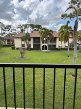 331 Knotty Pine Cir in Greenacres, FL - Building Photo - Building Photo