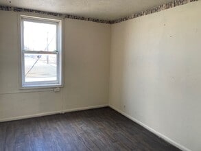 375 N Walnut St, Unit 2 in Grand Island, NE - Building Photo - Building Photo