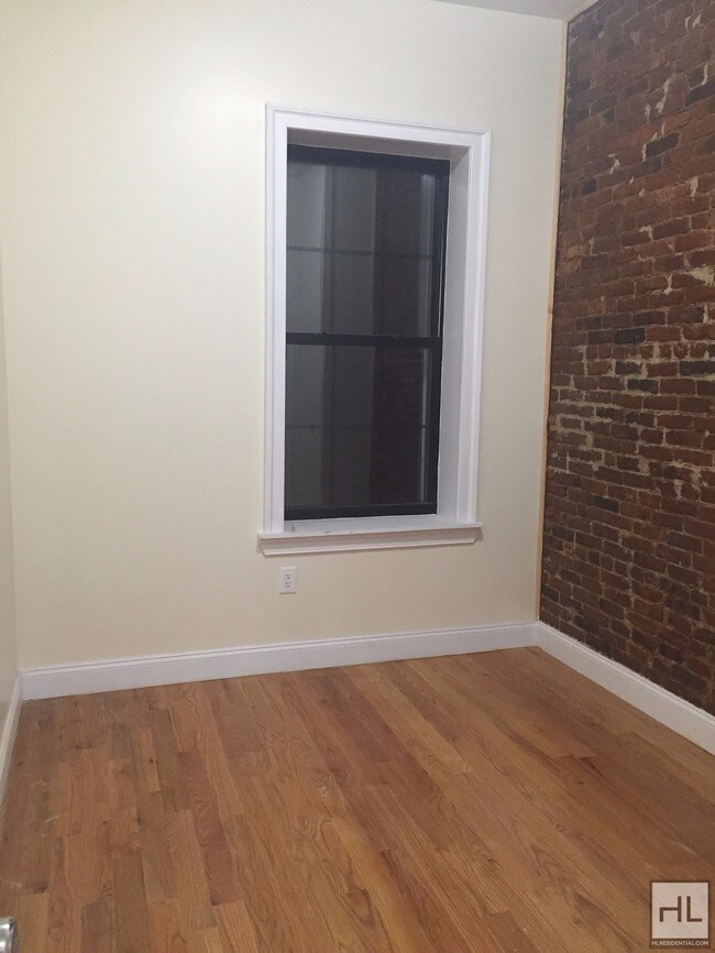 148 Grove St-Unit -1L in Brooklyn, NY - Building Photo - Building Photo