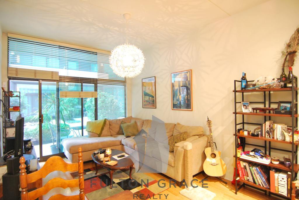 650 W Wayman St, Unit 106C in Chicago, IL - Building Photo