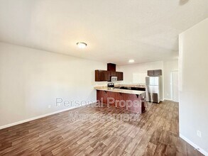 12600 NE 49th St in Vancouver, WA - Building Photo - Building Photo