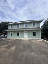 30 E 4th St in Lexington, NC - Building Photo