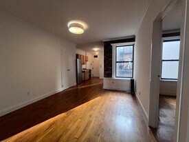 190 S 8th St in Brooklyn, NY - Building Photo