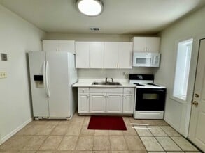 815 Rosalia Dr in Sanford, FL - Building Photo - Building Photo