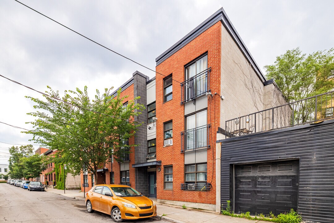 2267-2277 Coupal Rue in Montréal, QC - Building Photo