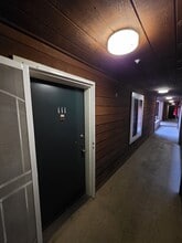 2901 MacArthur Blvd in Oakland, CA - Building Photo - Building Photo