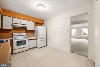 113 Spring Ln in West Chester, PA - Building Photo - Building Photo