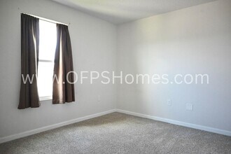 429 Scarborough St in Crestview, FL - Building Photo - Building Photo