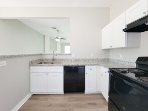 15814 Murrelet Ct in Humble, TX - Building Photo - Building Photo