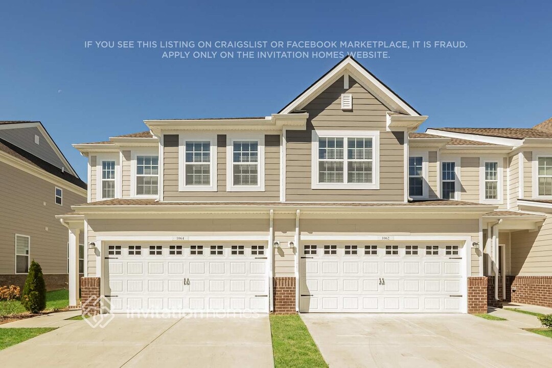 1064 Legacy Ct in Smyrna, TN - Building Photo