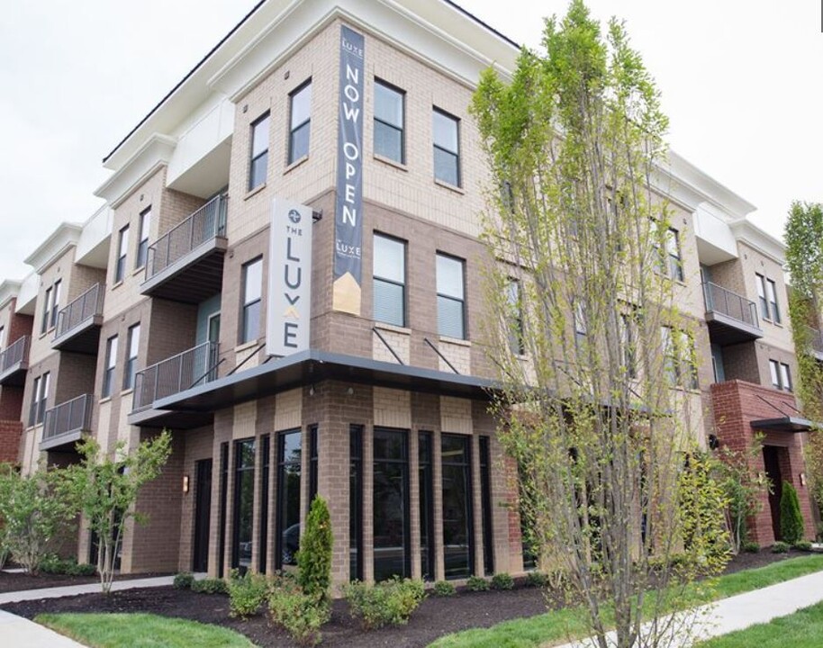 The Luxe at Indian Lake Village in Hendersonville, TN - Foto de edificio