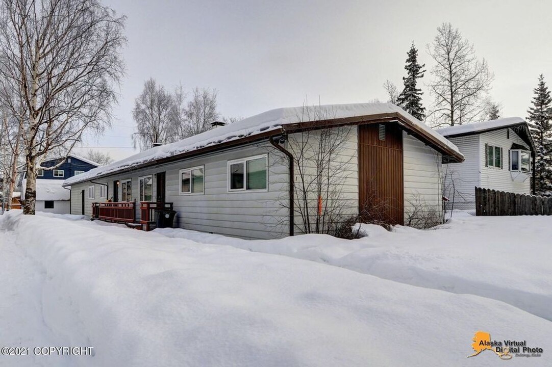 3719 Williams St in Anchorage, AK - Building Photo