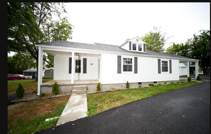 105 Travis Ct in Glasgow, KY - Building Photo