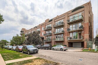 3201 Shoshone St in Denver, CO - Building Photo - Building Photo