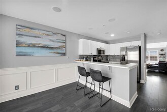 3285 Newbury Pl in Troy, MI - Building Photo - Building Photo