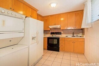 1210 Wilder Ave in Honolulu, HI - Foto de edificio - Building Photo